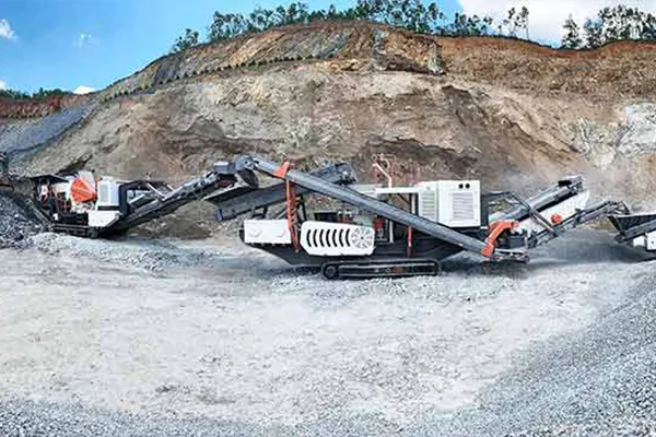 200tph cobble Mobile crushing line in Sichuan Province, China width=
