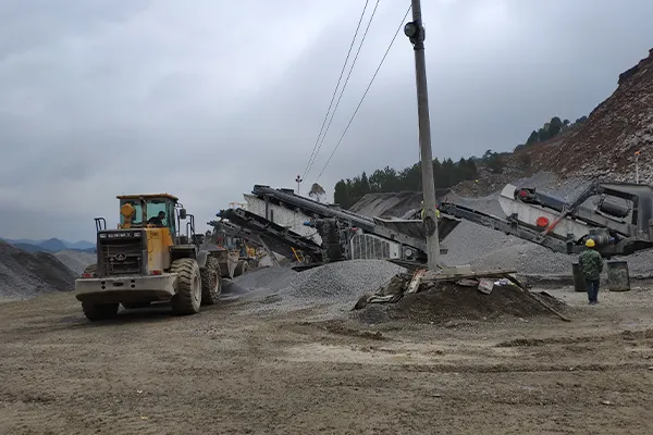 100tph cobble Mobile crushing line in Vientiane, Laos width=